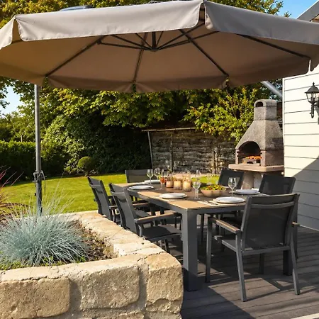 Dom wakacyjny Maison Samree Met Indoor Wellness La-Roche-en-Ardenne